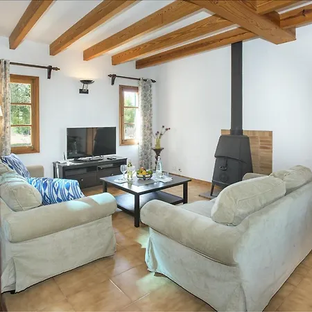 Owl Tia - Exclusive Holidays Villa